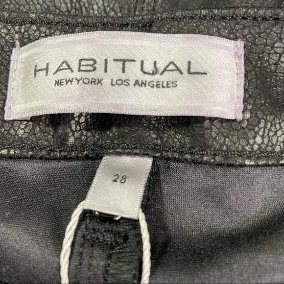 Habitual • Black Coated Glitter Skinny Jeans. Size 28 - Picture 12 of 16